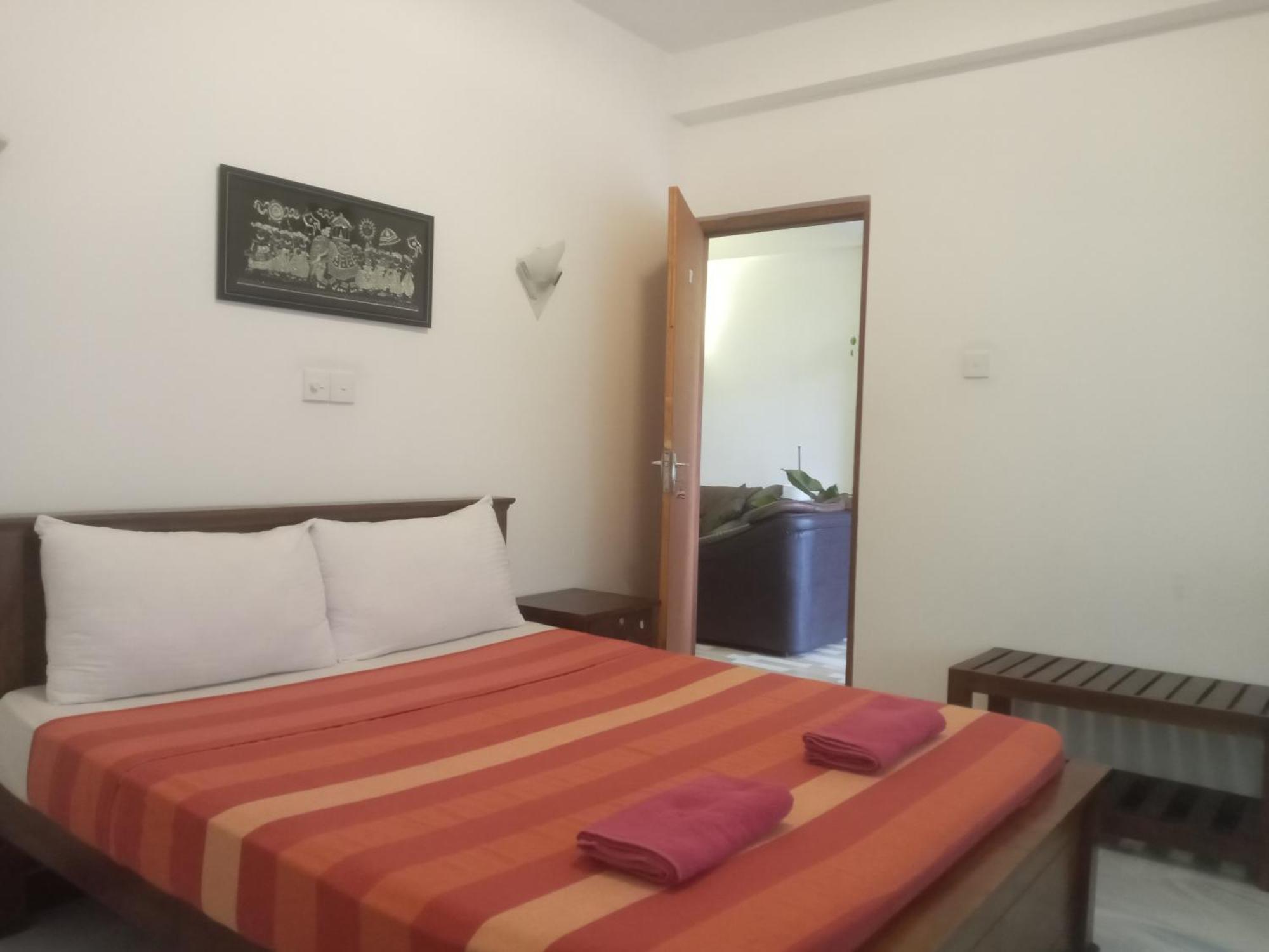 Kelum Homestay Kandy Esterno foto