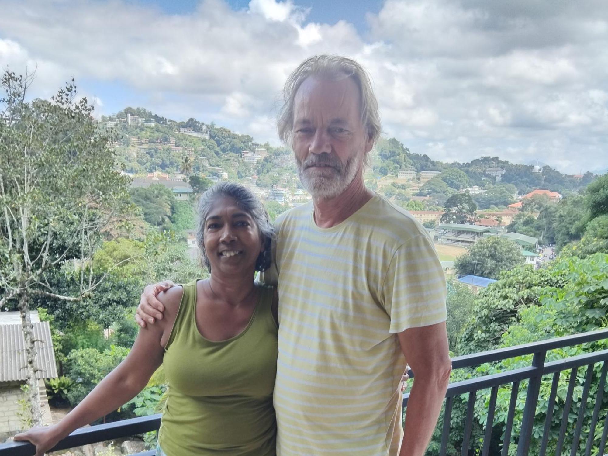 Kelum Homestay Kandy Esterno foto
