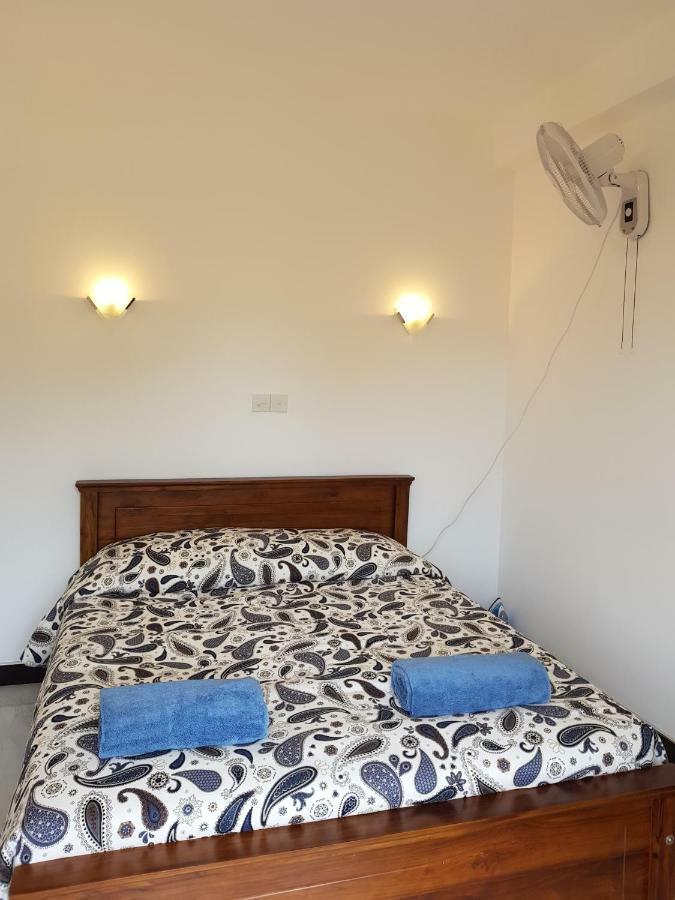 Kelum Homestay Kandy Esterno foto